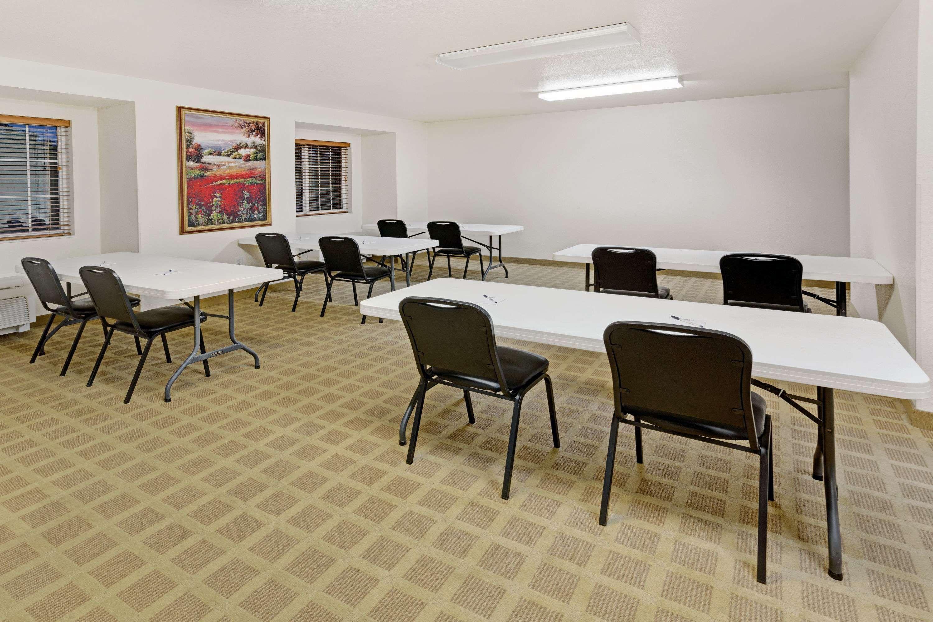 Microtel Inn & Suites Cheyenne Ngoại thất bức ảnh